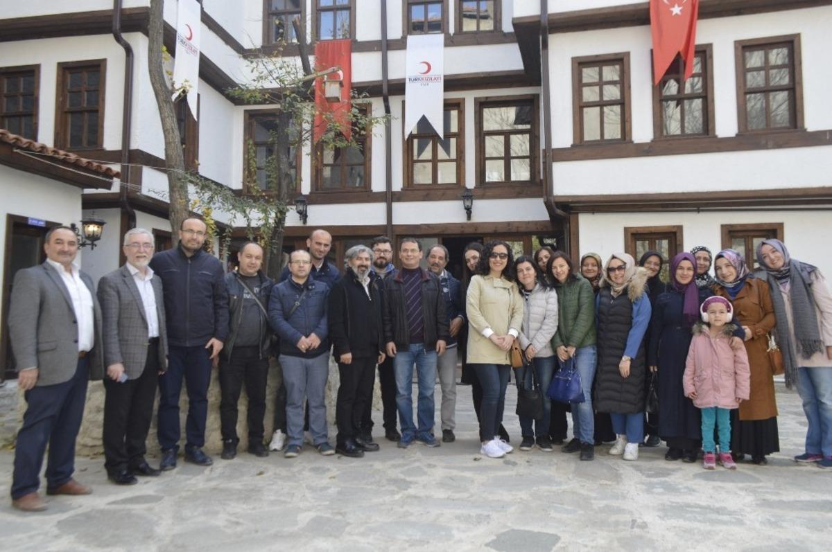 &Ouml;ğretmenler, ara tatil fırsatını gezi ve araştırma ile değerlendirdiler