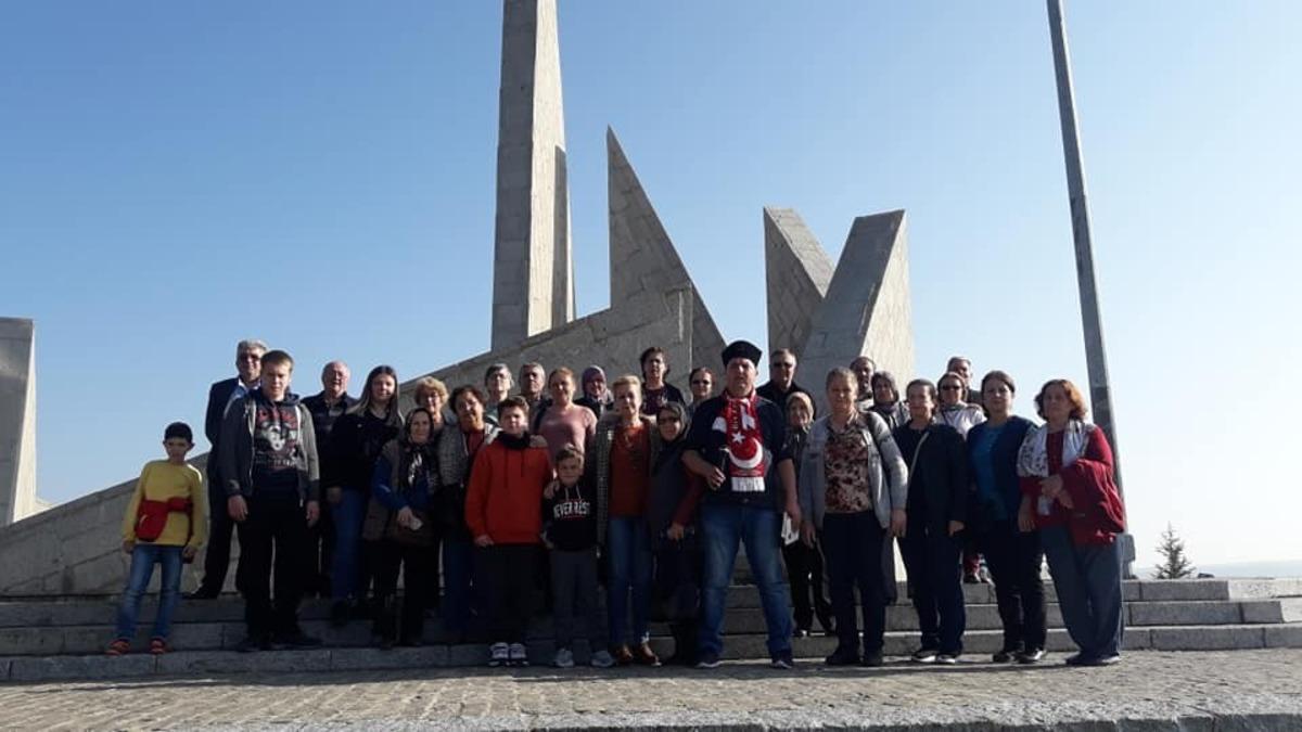 Akhisar&rsquo;dan Dumlupınar&rsquo;a anlamlı ziyaret