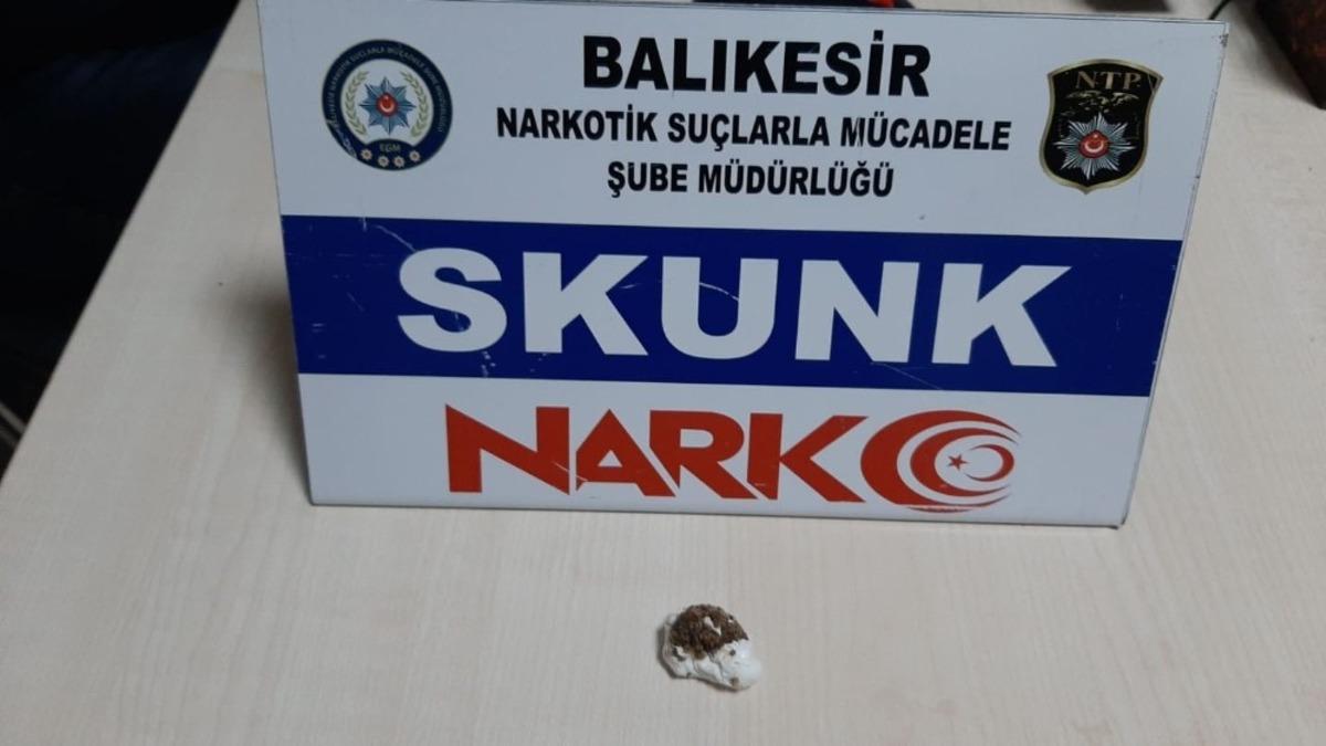 Balıkesir&rsquo;de polis 12 zehir tacirini yakaladı