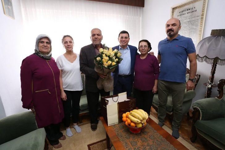 Başkan Tütüncü kendi ilkokul öğretmenini ziyaret etti G2