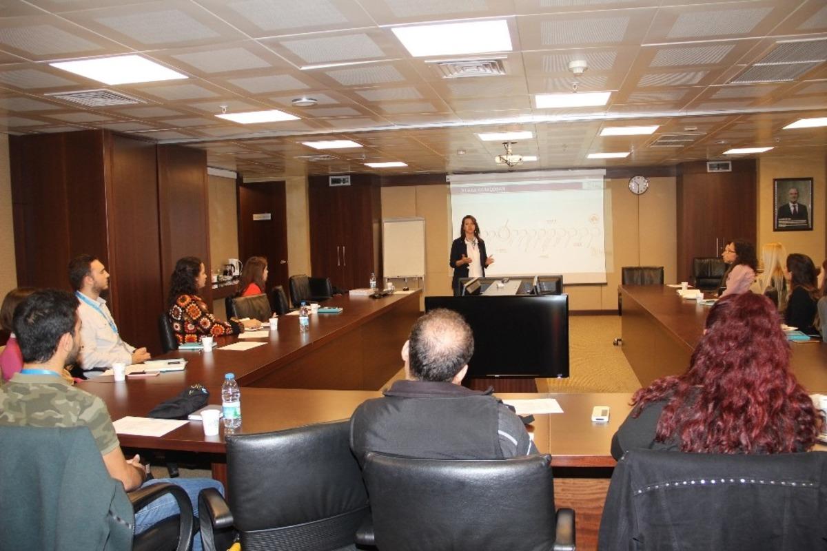 40 kişi kontenjanlı eğitim programına bin 800 kişi başvurdu