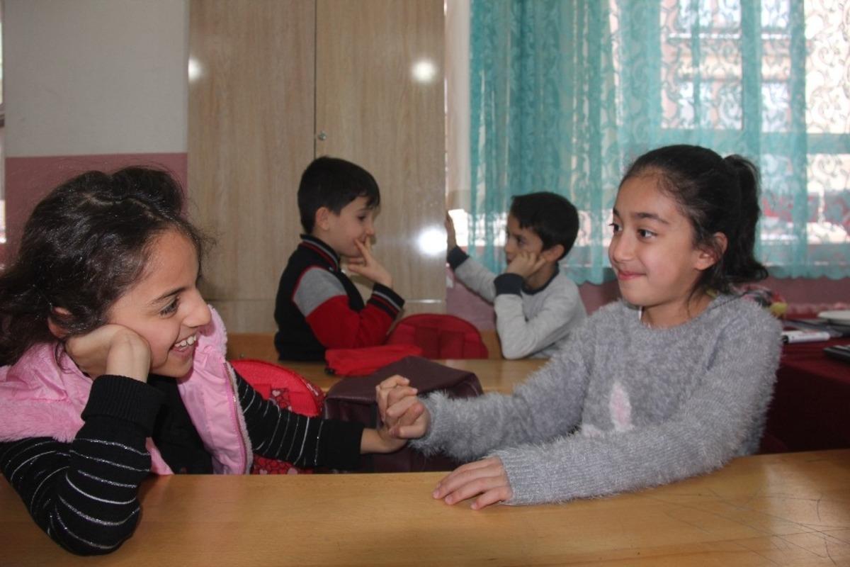 Bing&ouml;l&rsquo;de 60 bin &ouml;ğrenci ders başı yaptı