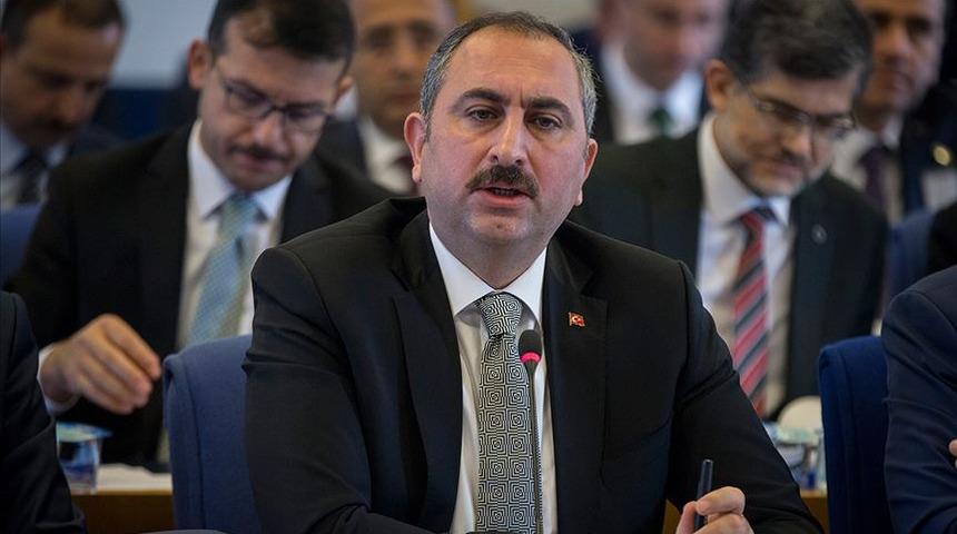 Bakan Gül duyurdu! Yargıda çok önemli hazırlık