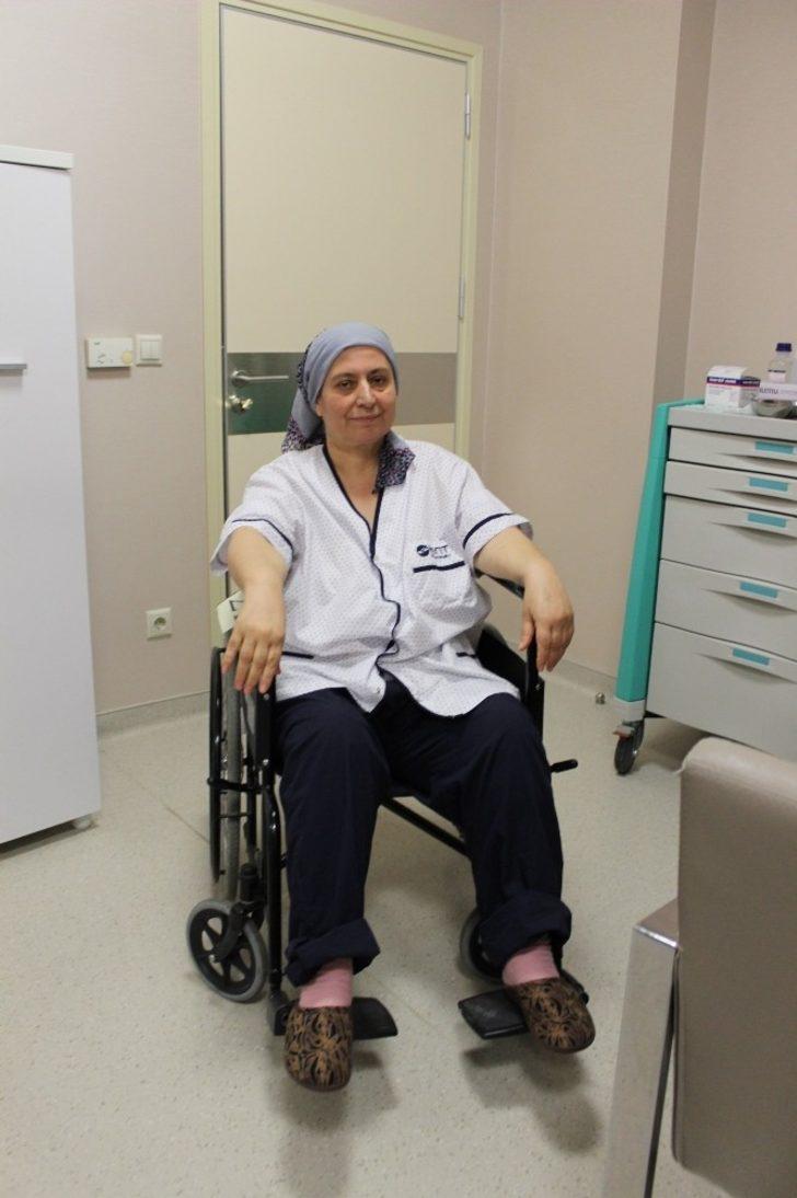 Kanserli kadına aynı anda 11,5 saatlik 2 büyük operasyon G4