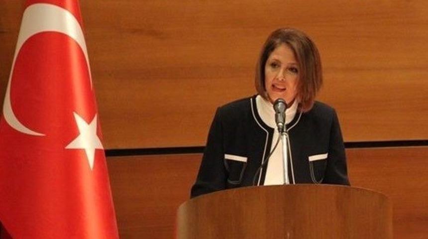 Alcan: &ldquo;Mobbing kadın &ccedil;alışanlara hayatı dar ediyor&rdquo;