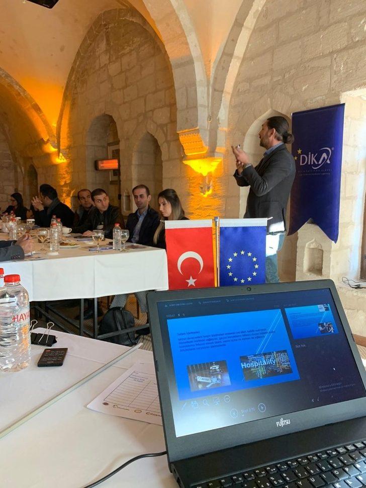 Artuklu Üniversitesi’nden turizm işletmecilerine eğitim G2