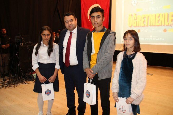 Varto’da 24 Kasım Öğretmenler Günü etkinliği G3