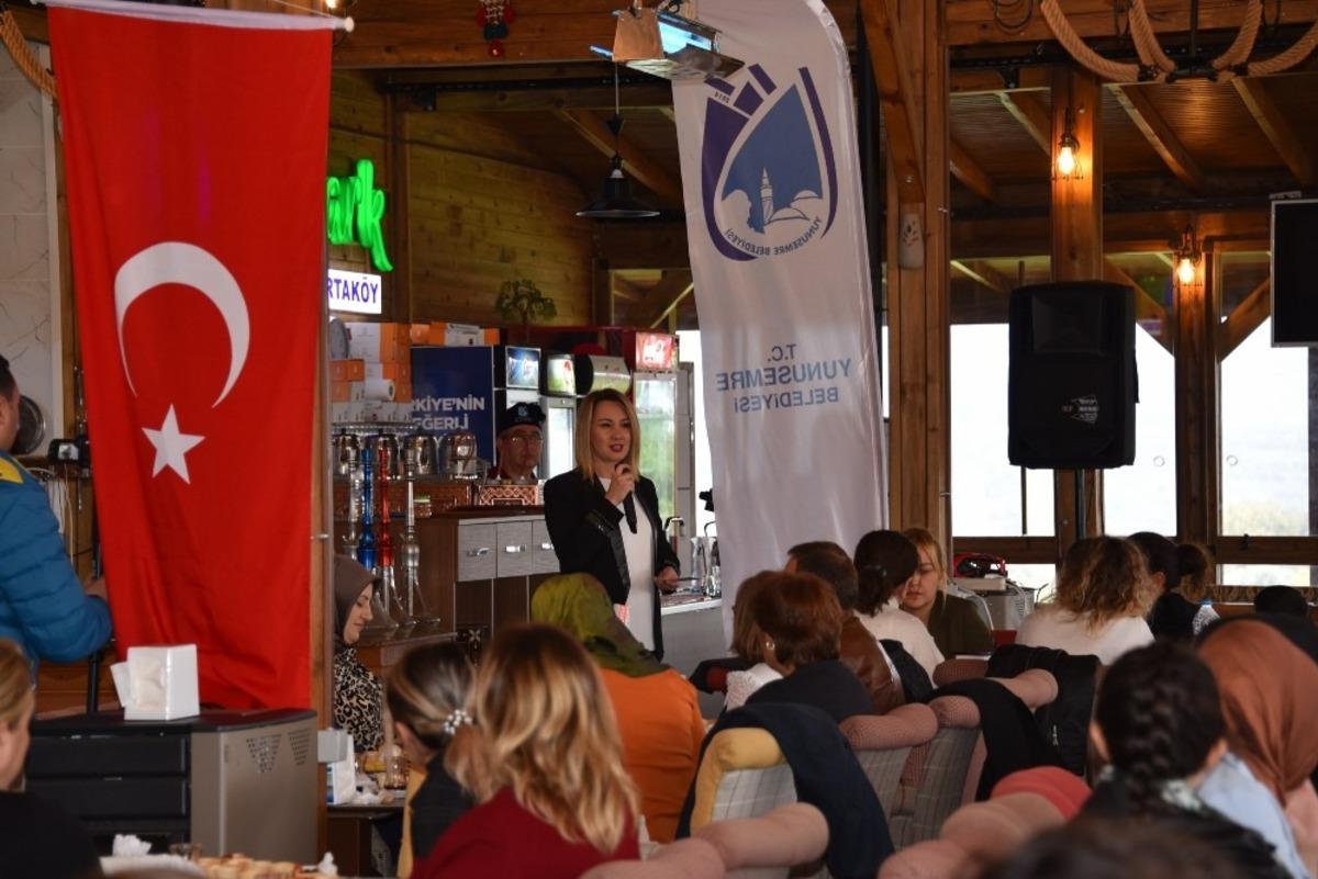 Yunusemre&rsquo;de kadına y&ouml;nelik şiddete dikkat &ccedil;ekildi