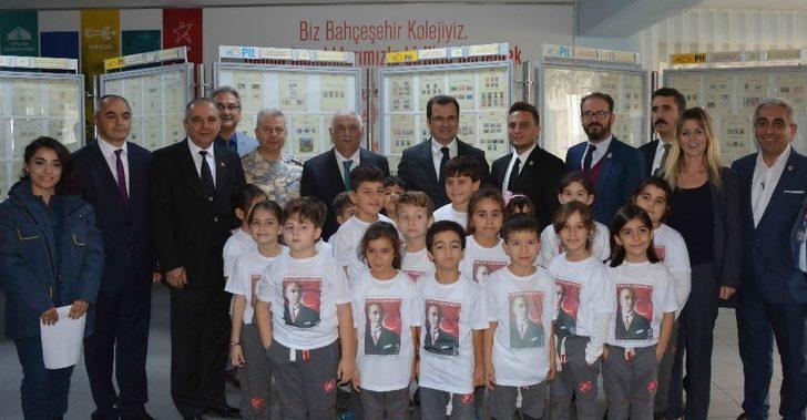 Muğla’da “Atatürk ve Öğretmenler Günü” konulu pul sergisi G5