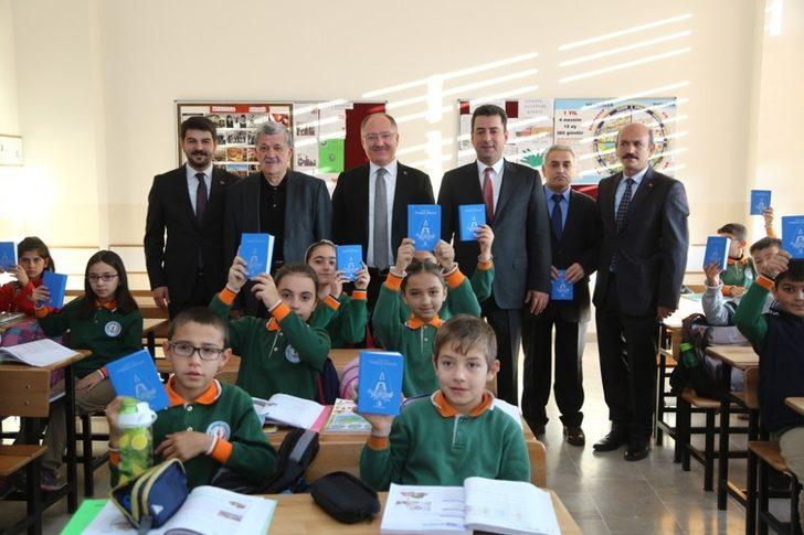 Türkçe’nin doğru konuşulması için sözlük seferberliği G2