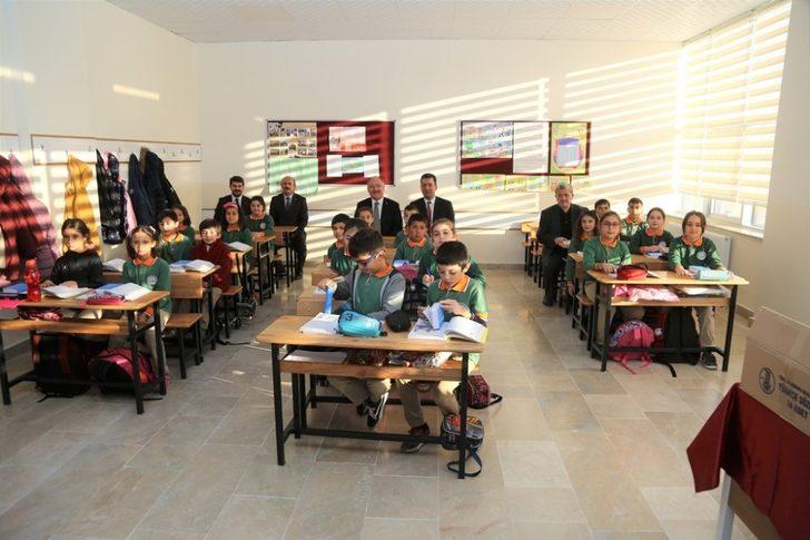 Türkçe’nin doğru konuşulması için sözlük seferberliği G4