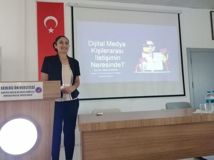 Kumluca Sağlık Bilimleri Fakültesi’nde "Dijital Medya" konuşuldu G1