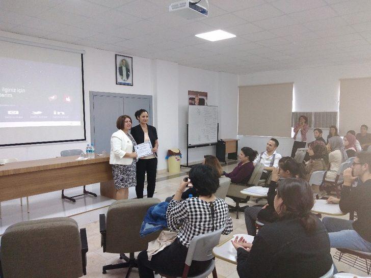 Kumluca Sağlık Bilimleri Fakültesi’nde "Dijital Medya" konuşuldu G3