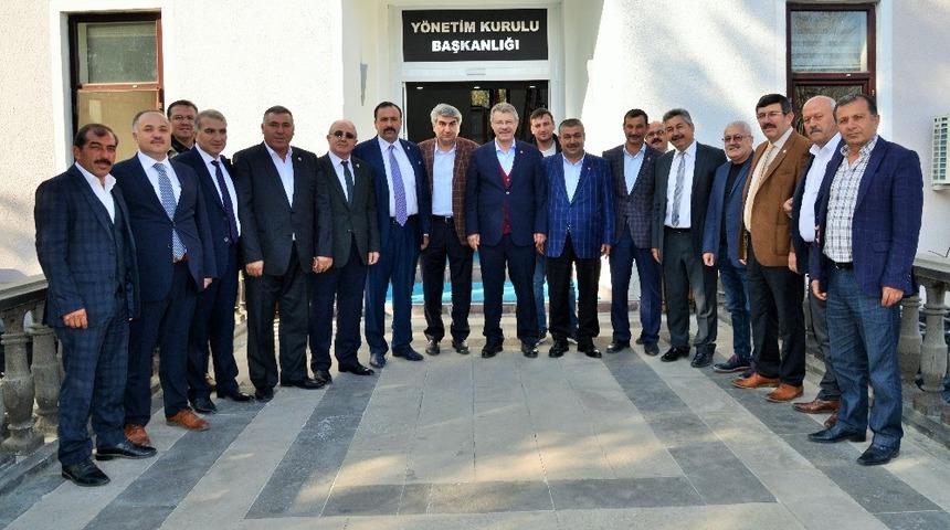 Kocasinan Ziraat Odası Başkanı Abdulkadir G&uuml;neş; "Kayseri Şeker zarar g&ouml;r&uuml;rse Kayseri &ccedil;ift&ccedil;isi zarar g&ouml;r&uuml;r"
