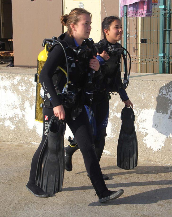 Su altında çalışmak için eğitim alıyorlar G2