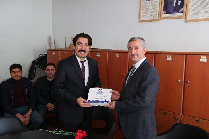 Başkan Mehmet Tahmazoğlu öğretmenleri ziyaret etti G5