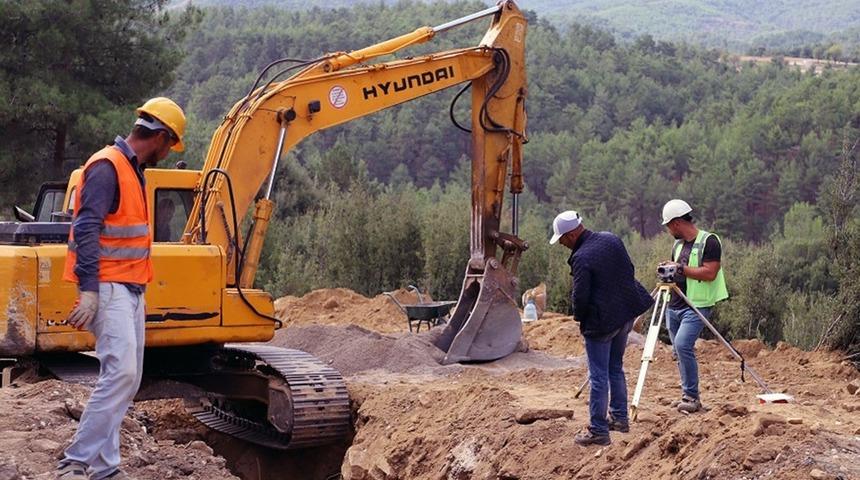 Kavaklıdere&rsquo;de 30 g&uuml;nde 2 bin metre kanalizasyon hattı d&ouml;şendi