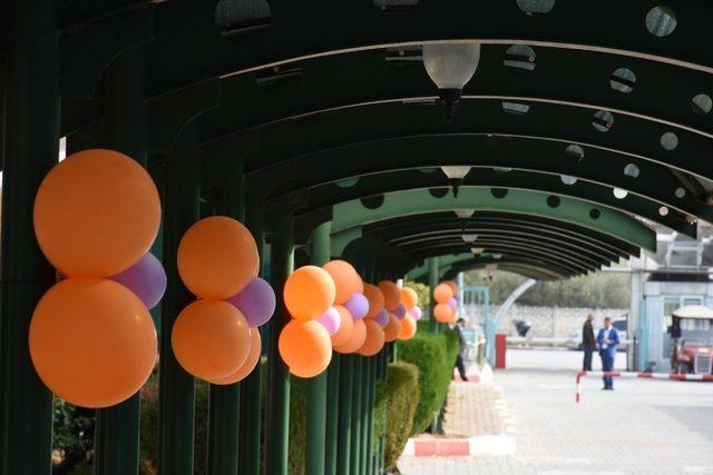 Tarsus Belediyesi, kadına şiddete karşı turuncuya büründü