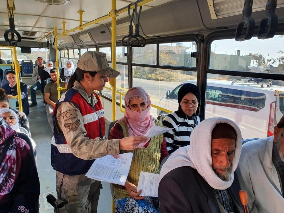 Jandarmadan Kadına Y&ouml;nelik Şiddetle M&uuml;cadele G&uuml;n&uuml; etkinliği