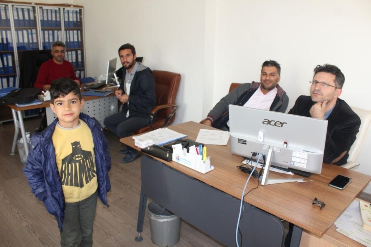 Minik &ouml;ğrenciden ara tatil etkinliği