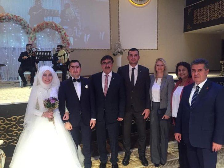 Vali Köşger’in oğlu dünya evine girdi G3