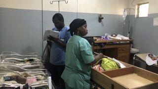 TİKA, Gine'de yenidoğan birimi kurdu