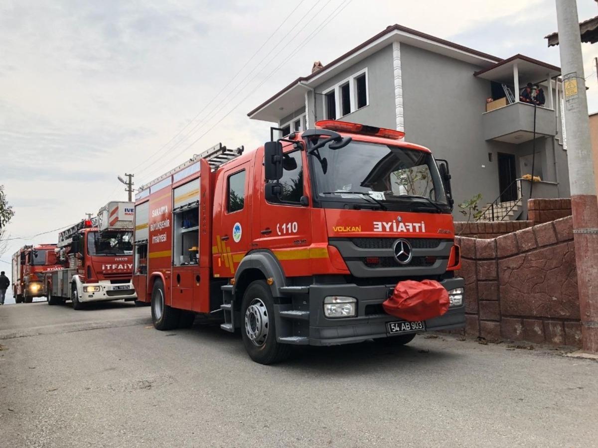 Apartman dairesinde &ccedil;ıkan yangın s&ouml;nd&uuml;r&uuml;ld&uuml;