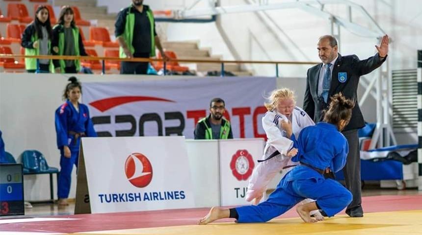 B&uuml;y&uuml;kşehirspor Judo Takımı hedefe ulaştı