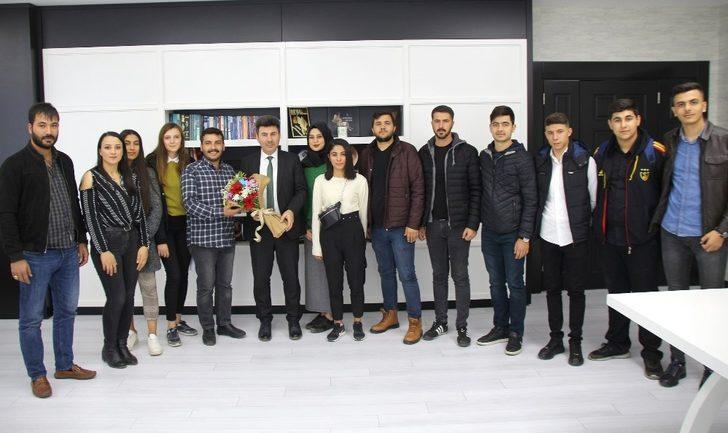 Rektör  Karacoşkun’a Öğretmenler Günü Kutlaması G3