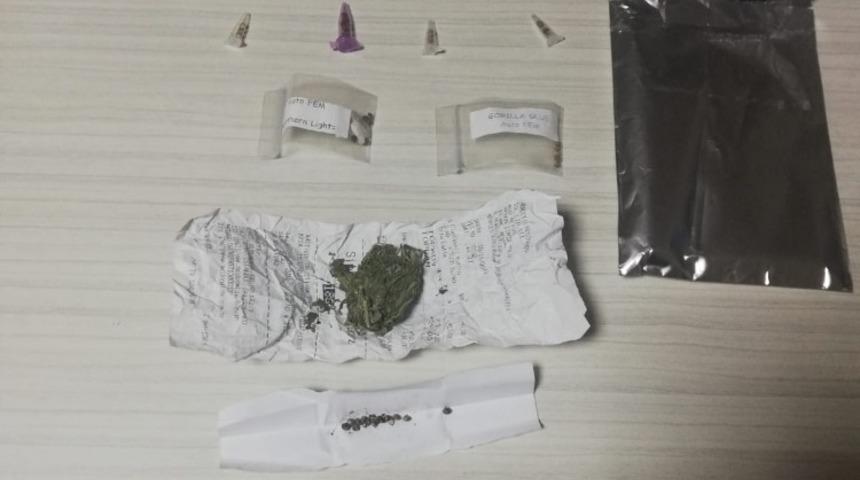 Afyonkarahisar polisi uygulamalarına devam ediyor