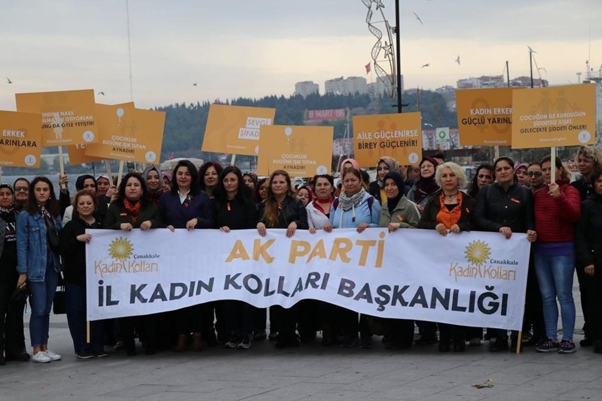 AK Partili kadınlar kadına şiddete karşı y&uuml;r&uuml;d&uuml;