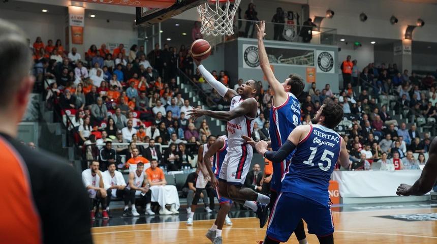 Bahçeşehir Koleji - Anadolu Efes: 67-93