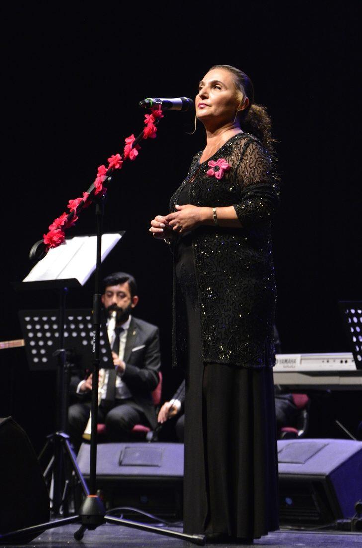 Bursa'da muhtarlar korosundan "Mühürden Notaya" konseri G3