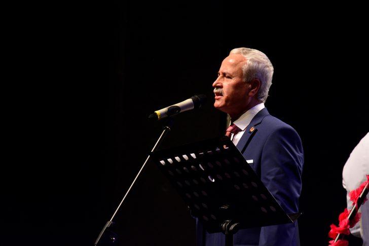 Bursa'da muhtarlar korosundan "Mühürden Notaya" konseri G5