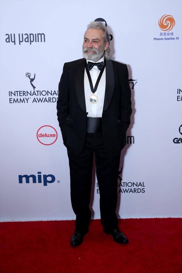 Haluk Bilginer 47'inci Uluslararası Emmy Ödülleri'nde 'en iyi erkek oyuncu' seçildi G5
