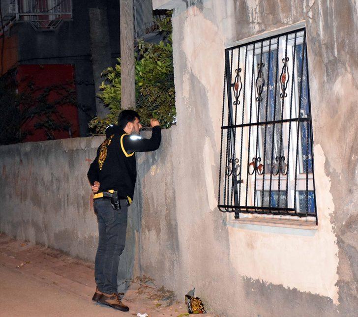 Adana'da aranan hükümlülere şafak operasyonu G4