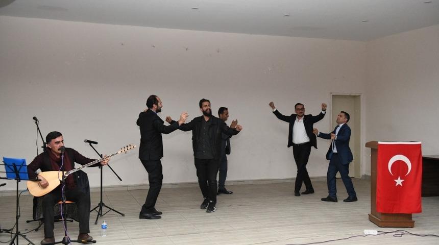 &Ccedil;atak&rsquo;ta şiir ve m&uuml;zik dinletisi