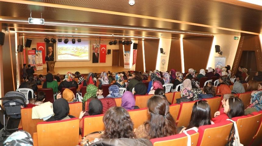 Talas Belediyesi&rsquo;nden Anne Adaylarına Kurs