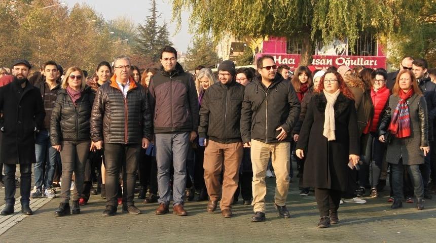 ESOGÜ Eğitim Fakültesi’nden Öğretmenler Günü yürüyüşü