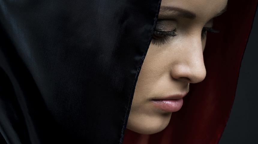 Rahibe aşık oldu, 400 yıllık manastırın sonu geldi!