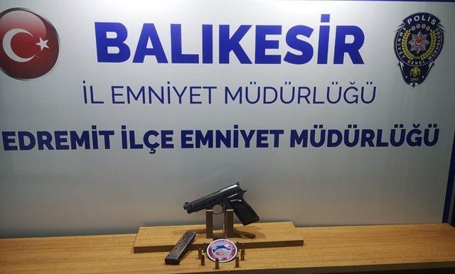 Balıkesir’in Körfez ilçelerinde 6 silah ele geçirdi