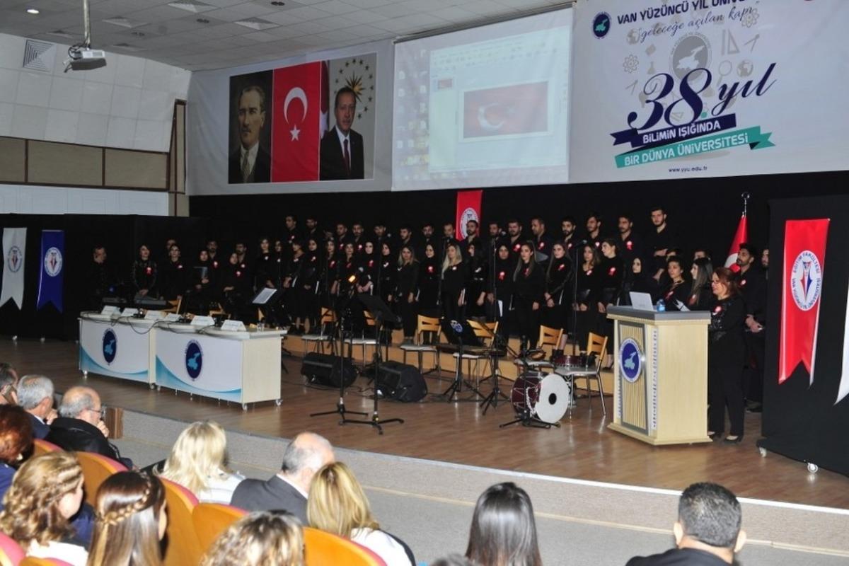 Van YY&Uuml;&rsquo;de &Ouml;ğretmenler G&uuml;n&uuml; kutlandı