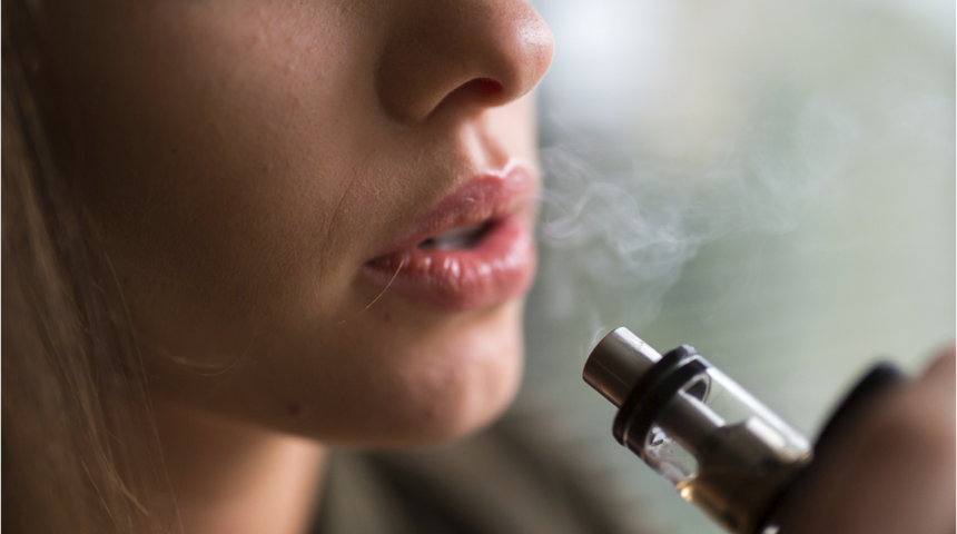 Elektronik sigara doğurganlığa zarar veriyor
