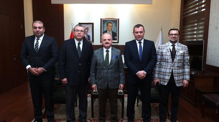 Eskişehirspor&rsquo;un yeni y&ouml;neticileri Vali &Ccedil;akacak&rsquo;ı ziyaret etti