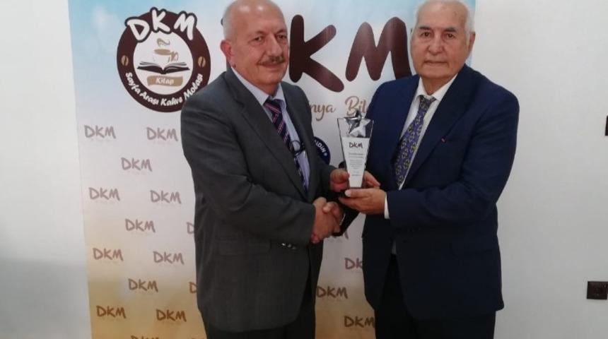 Yılın &Ouml;ğretmeni Prof. Dr. Fikri Akdeniz