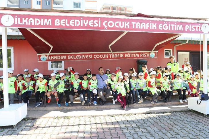 Minikler hem eğleniyor hem öğreniyor G3