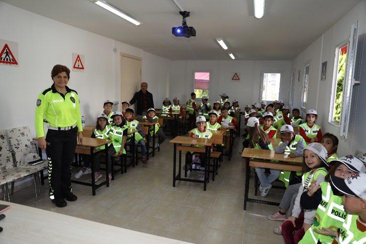 Minikler hem eğleniyor hem öğreniyor G4