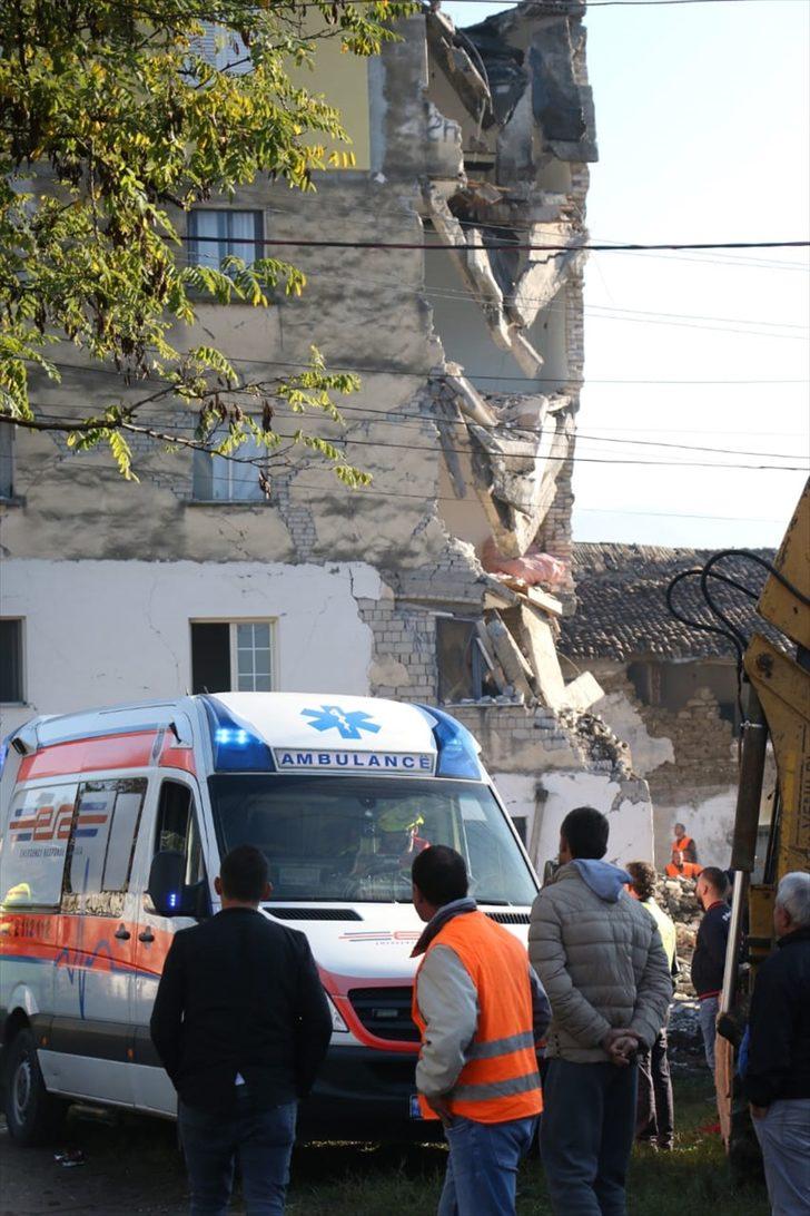 Arnavutluk'ta depremden kurtulan Türk Ercan Yağmur yaşadıklarını anlattı G4