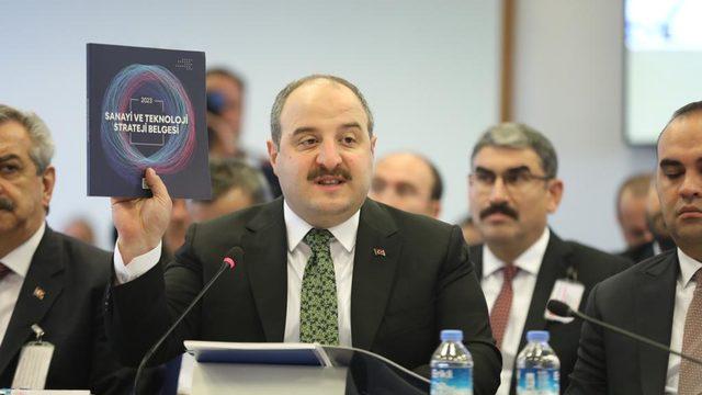 Bakan Varank: Savunma sanayi şirketlerimiz 5 yılda 7 milyar liralık sipariş aldı