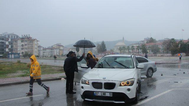 Antalya’da trafik kazası: 1 yaralı